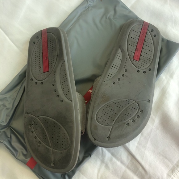 Prada pink leather slides - Picture 7 of 9